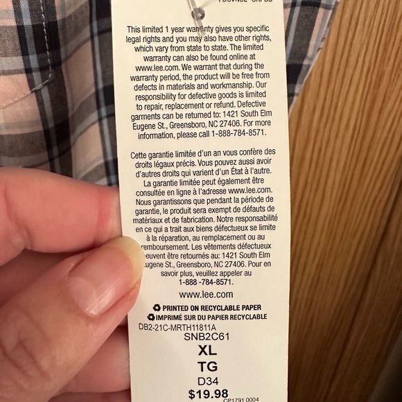 🍉Lee Riders button down blouse sleeveless XL NWT light pink navy white plaid - Picture 11 of 11